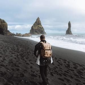 Meet your Posher, Brock